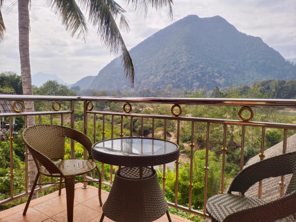 Pdv Guesthouse Muang Ngoi Exterior photo